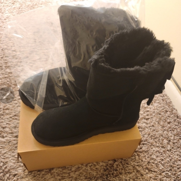 Women Ugg boots size 9 - Picture 4 of 4